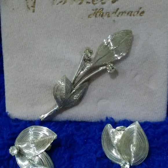 Princess pin and earrings - Picture 1 of 4